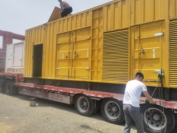 叉河镇除了负载情况和发动机维护，还有哪些因素会影响 200kw 柴油发电机的油耗？
